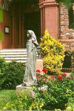 view of scuplture