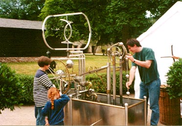 exhibition of metal crafts