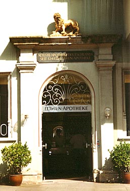 L&ouml;wen Apotheke - Lion Pharmacy