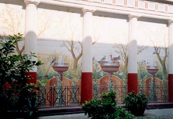 wall paintings in the viridarium