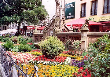 Heinzelm�nnchen Brunnen (Fountain)
